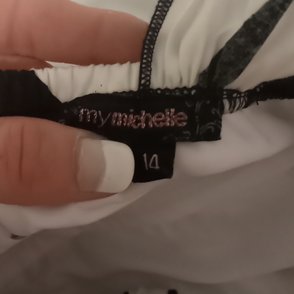 Sundress - Picture 3 of 3